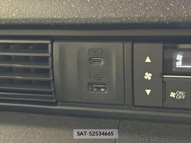 Honda N BOX CUSTOM 2024-03 7222687-27
