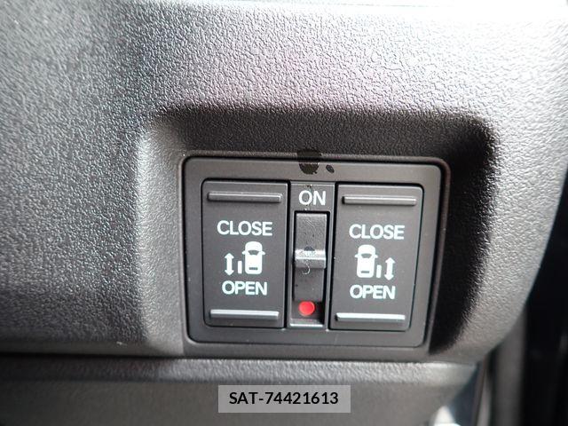 Honda N BOX CUSTOM 2024-06 7222694-15