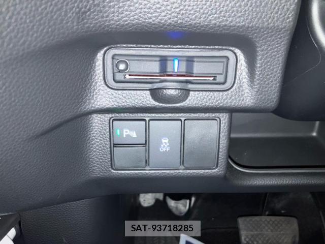Honda N BOX CUSTOM 2023-06 7222669-18