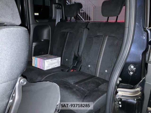 Honda N BOX CUSTOM 2023-06 7222669-26