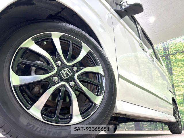 Honda N BOX CUSTOM 2019-06 7222611-12