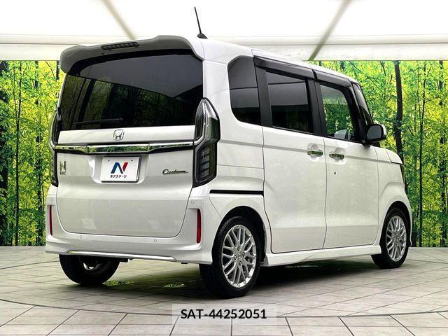 Honda N BOX CUSTOM 2023-06 7222668-16