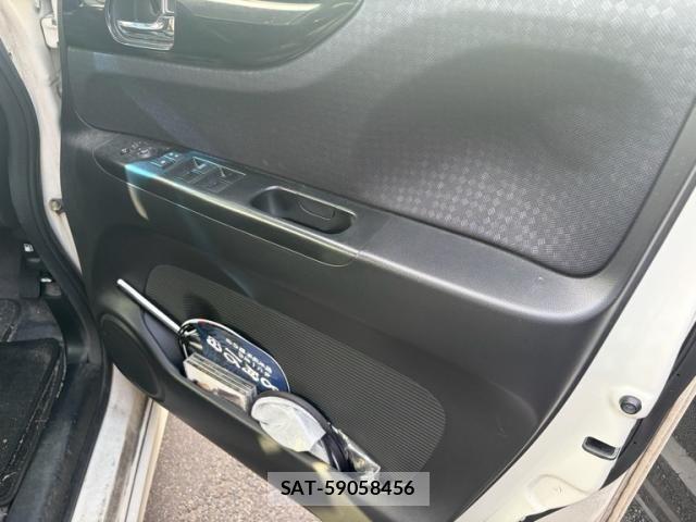 Honda N BOX CUSTOM 2017-06 7222581-8