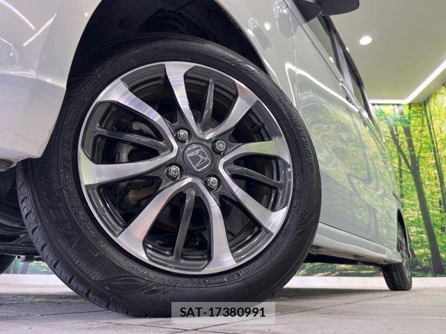Honda N BOX CUSTOM 2024-04 7222689-12