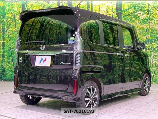 Honda N BOX CUSTOM 2018-02 7215786-16