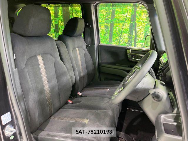 Honda N BOX CUSTOM 2018-02 7215786-7