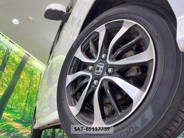 Honda N BOX CUSTOM 2019-05 7222609-12