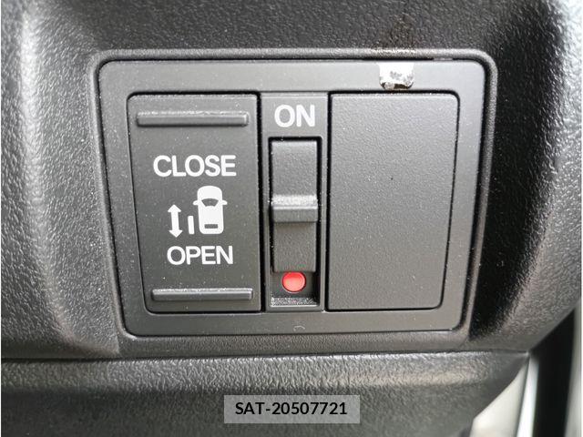 Honda N BOX CUSTOM 2024-02 7222684-19