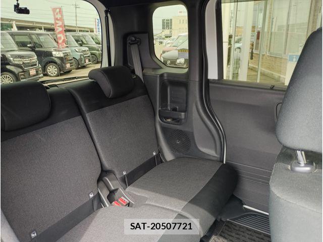 Honda N BOX CUSTOM 2024-02 7222684-7