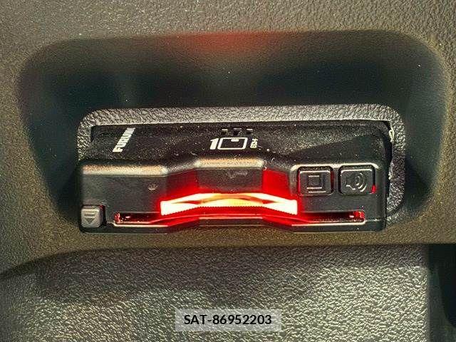 Honda N BOX CUSTOM 2024-10 7222696-9