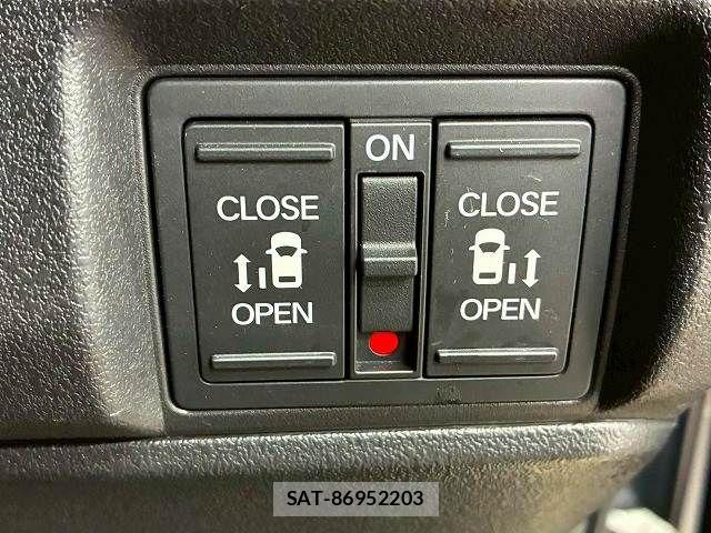 Honda N BOX CUSTOM 2024-10 7222696-6