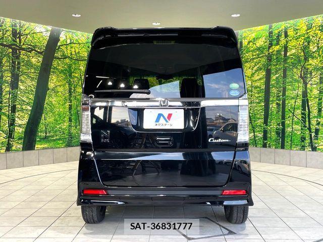 Honda N BOX CUSTOM 2017-05 7216549-14