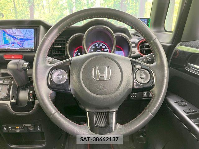 Honda N BOX CUSTOM 2017-02 7215879-10