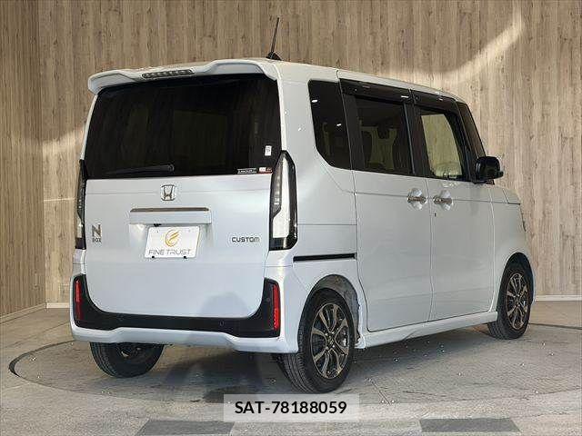 Honda N BOX CUSTOM 2024-01 7222677-16