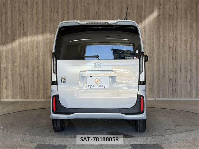 Honda N BOX CUSTOM 2024-01 7222677-17