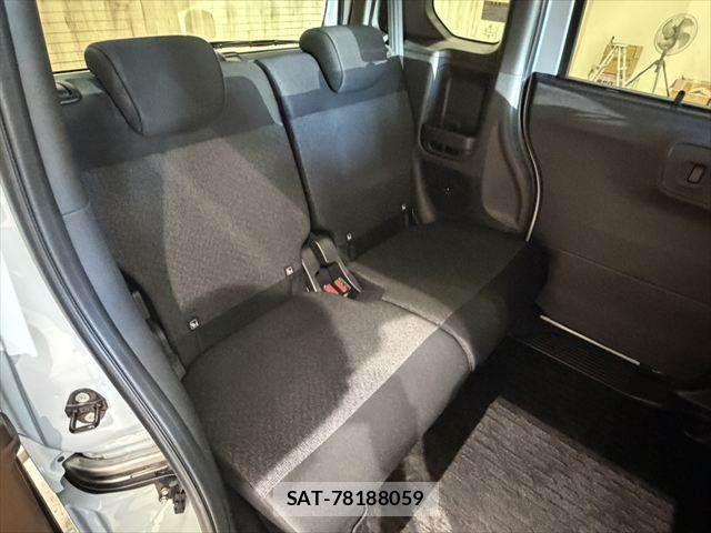 Honda N BOX CUSTOM 2024-01 7222677-8