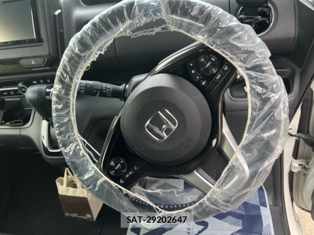 Honda N BOX CUSTOM 2020-03 7222623-16