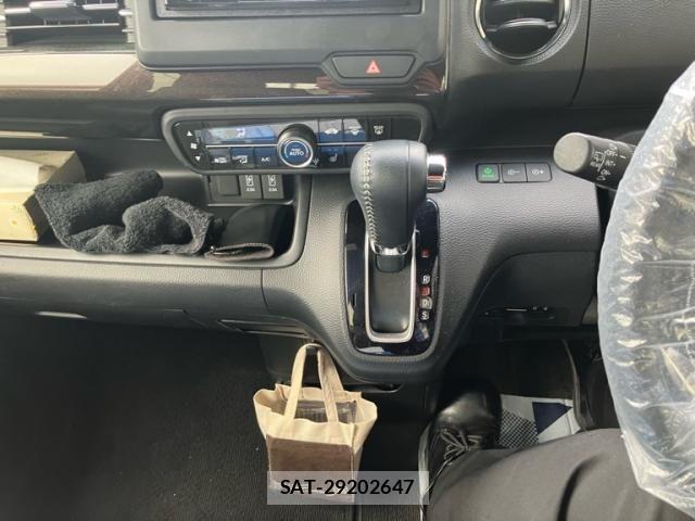 Honda N BOX CUSTOM 2020-03 7222623-24