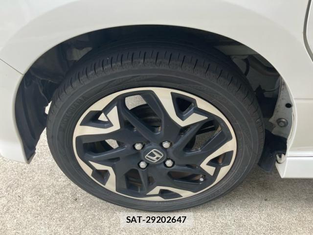 Honda N BOX CUSTOM 2020-03 7222623-7