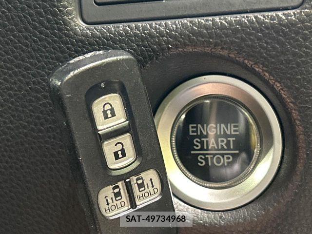 Honda N BOX CUSTOM 2018-04 7251709-5