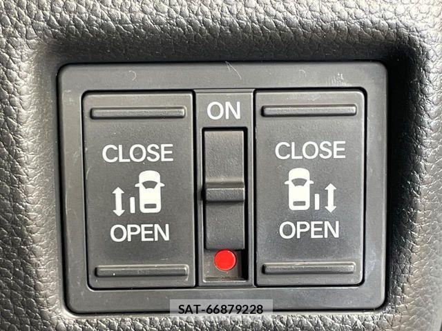 Honda N BOX CUSTOM 2020-04 7251706-4