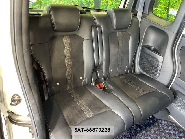 Honda N BOX CUSTOM 2020-04 7251706-8