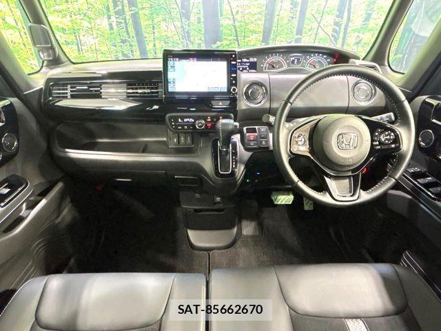 Honda N BOX CUSTOM 2022-01 7251690-1
