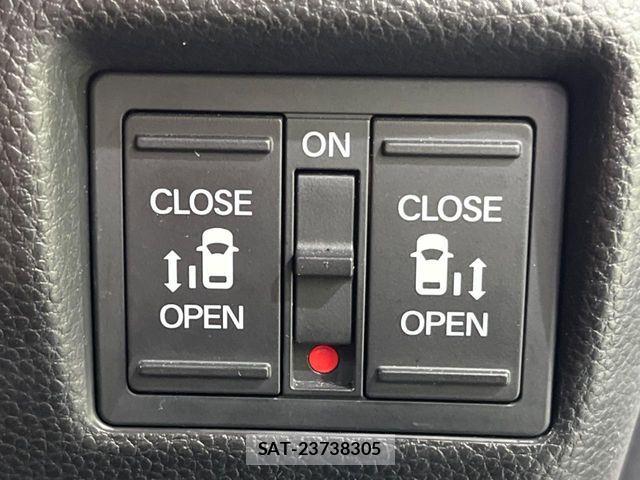 Honda N BOX CUSTOM 2019-05 7251704-4