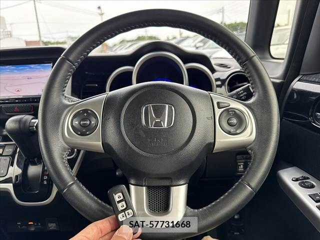 Honda N BOX CUSTOM 2016-05 7251715-6