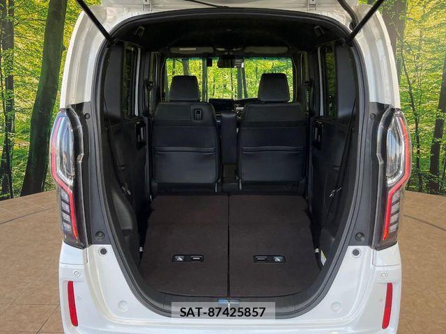 Honda N BOX CUSTOM 2019-01 7251711-9