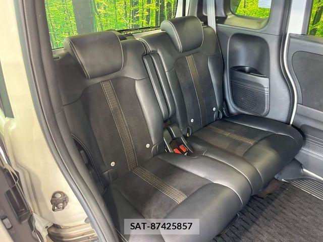 Honda N BOX CUSTOM 2019-01 7251711-8