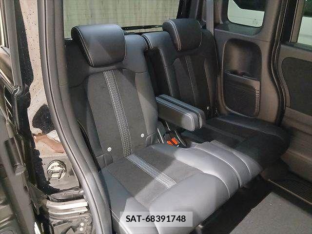 Honda N BOX CUSTOM 2022-03 7251701-7