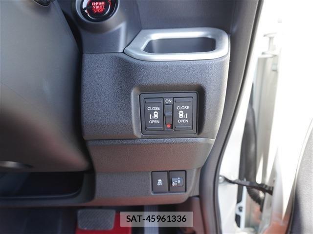 Honda N BOX CUSTOM 2025-02 7250487-11