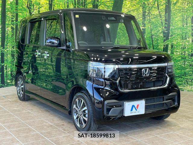 Honda N BOX CUSTOM 2023-11 7250586-15