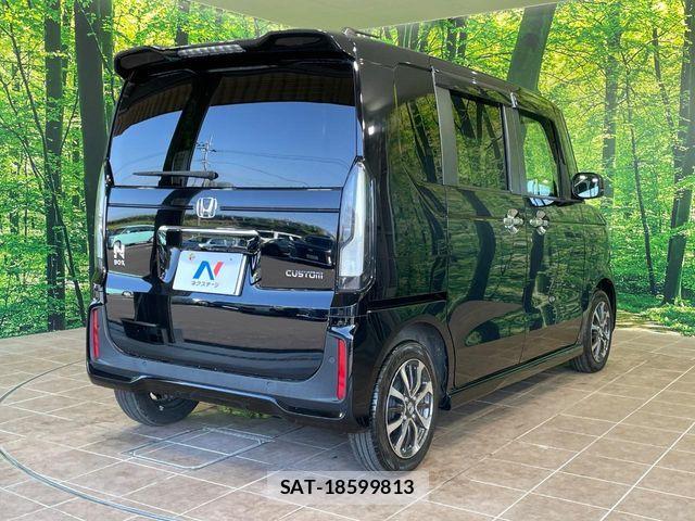 Honda N BOX CUSTOM 2023-11 7250586-16