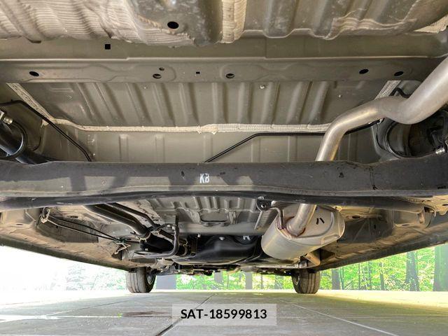 Honda N BOX CUSTOM 2023-11 7250586-18