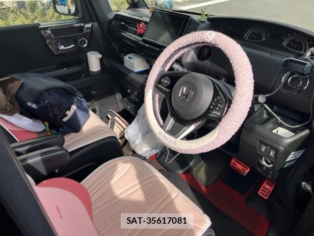 Honda N BOX CUSTOM 2019-02 7250531-7