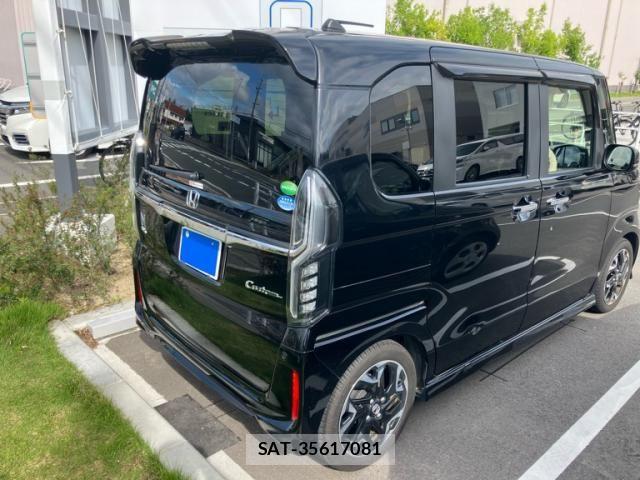 Honda N BOX CUSTOM 2019-02 7250531-1