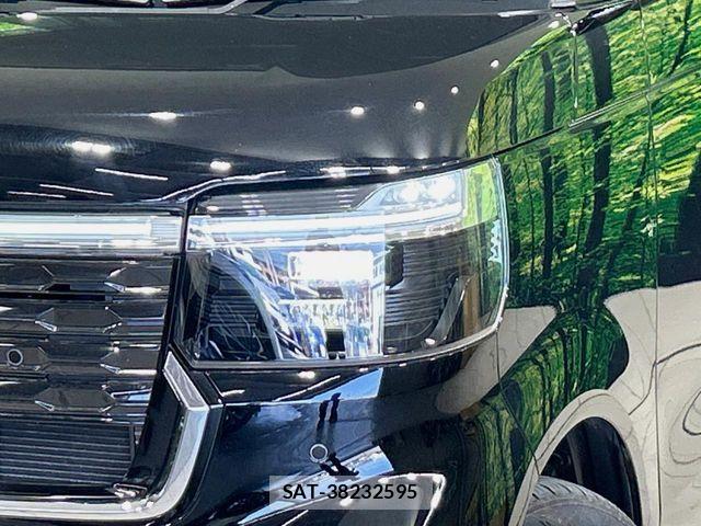 Honda N BOX CUSTOM 2023-11 7251698-11