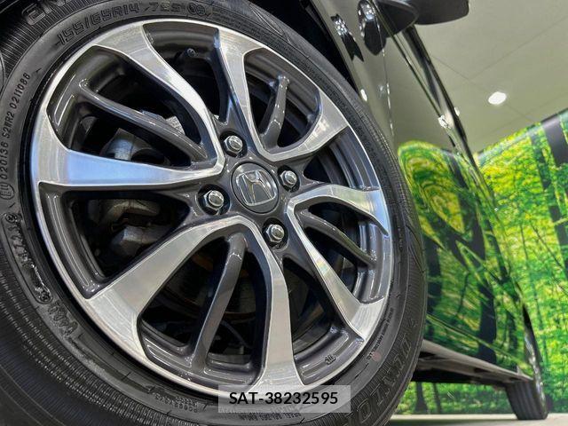 Honda N BOX CUSTOM 2023-11 7251698-12
