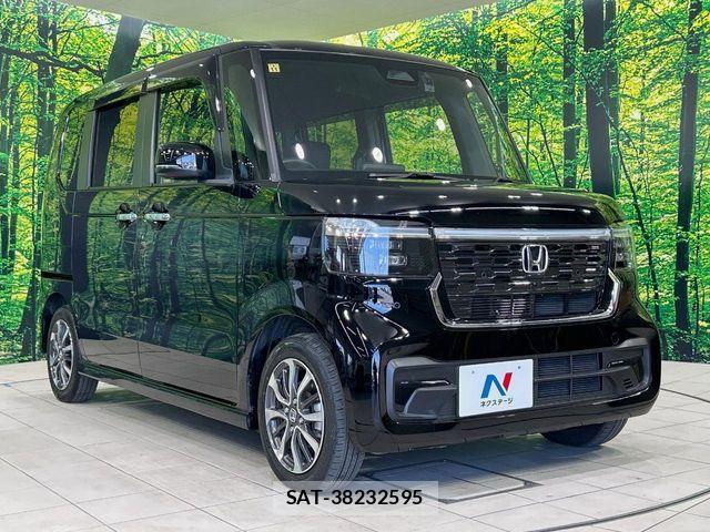 Honda N BOX CUSTOM 2023-11 7251698-15