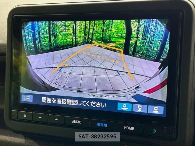 Honda N BOX CUSTOM 2023-11 7251698-3