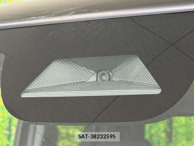 Honda N BOX CUSTOM 2023-11 7251698-4