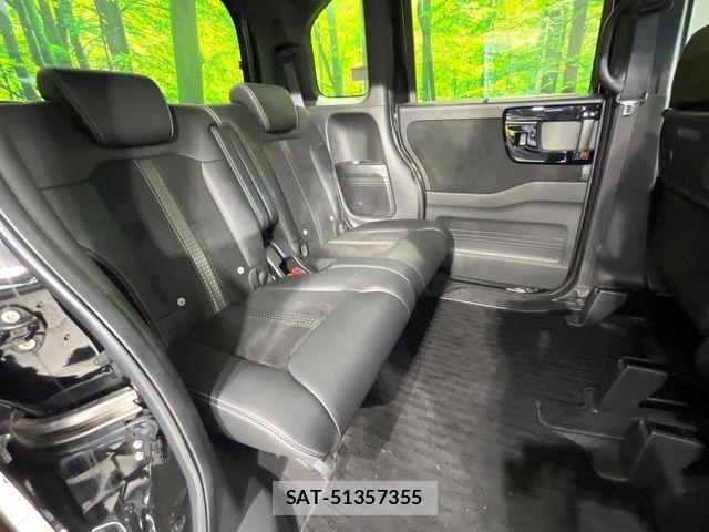 Honda N BOX CUSTOM 2022-02 7272478-8
