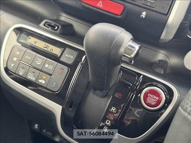 Honda N BOX CUSTOM 2017-04 7271359-16