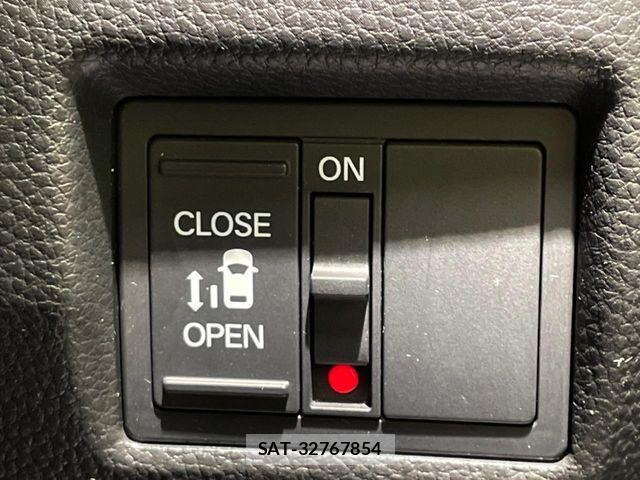 Honda N BOX CUSTOM 2021-05 7272497-6
