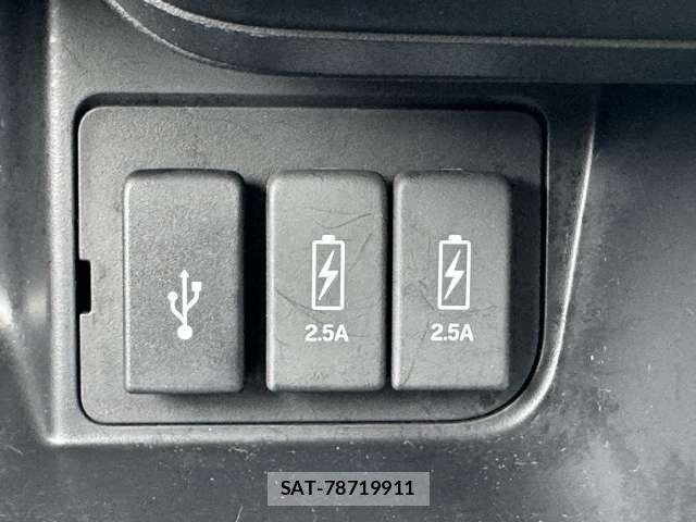 Honda N BOX CUSTOM 2021-11 7272503-25