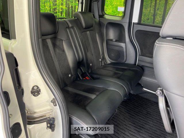 Honda N BOX CUSTOM 2021-11 7272486-8