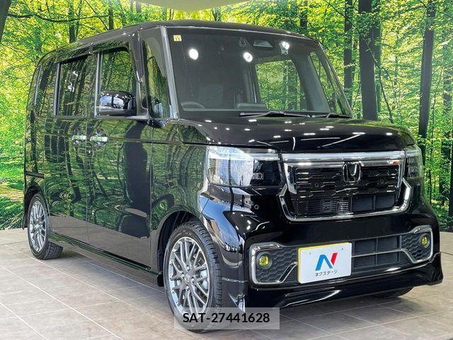 Honda N BOX CUSTOM 2023-11 7272476-15