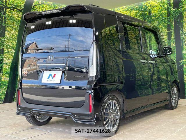 Honda N BOX CUSTOM 2023-11 7272476-16